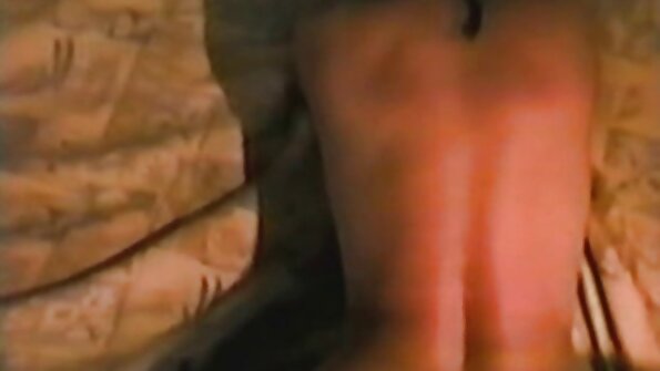 Пухнаста MILF слідкує за секс відео безкоштовно онлайн крутим байкером і займається з ним анальним сексом