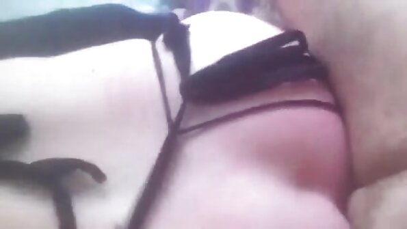 Великий чорний член трахає товсту природну секс онлайн відео чат красуню з великими сиськами